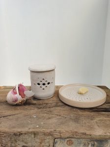 Emily Grace Ceramics - Garlic store